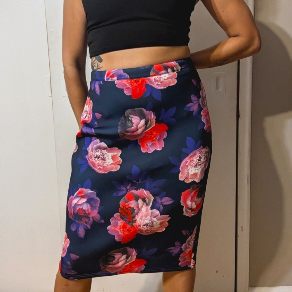 Floral pencil skirt